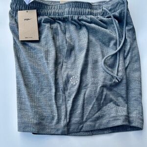 New Nike Yoga Dri Fit Shorts 4" Length Gray Size Small